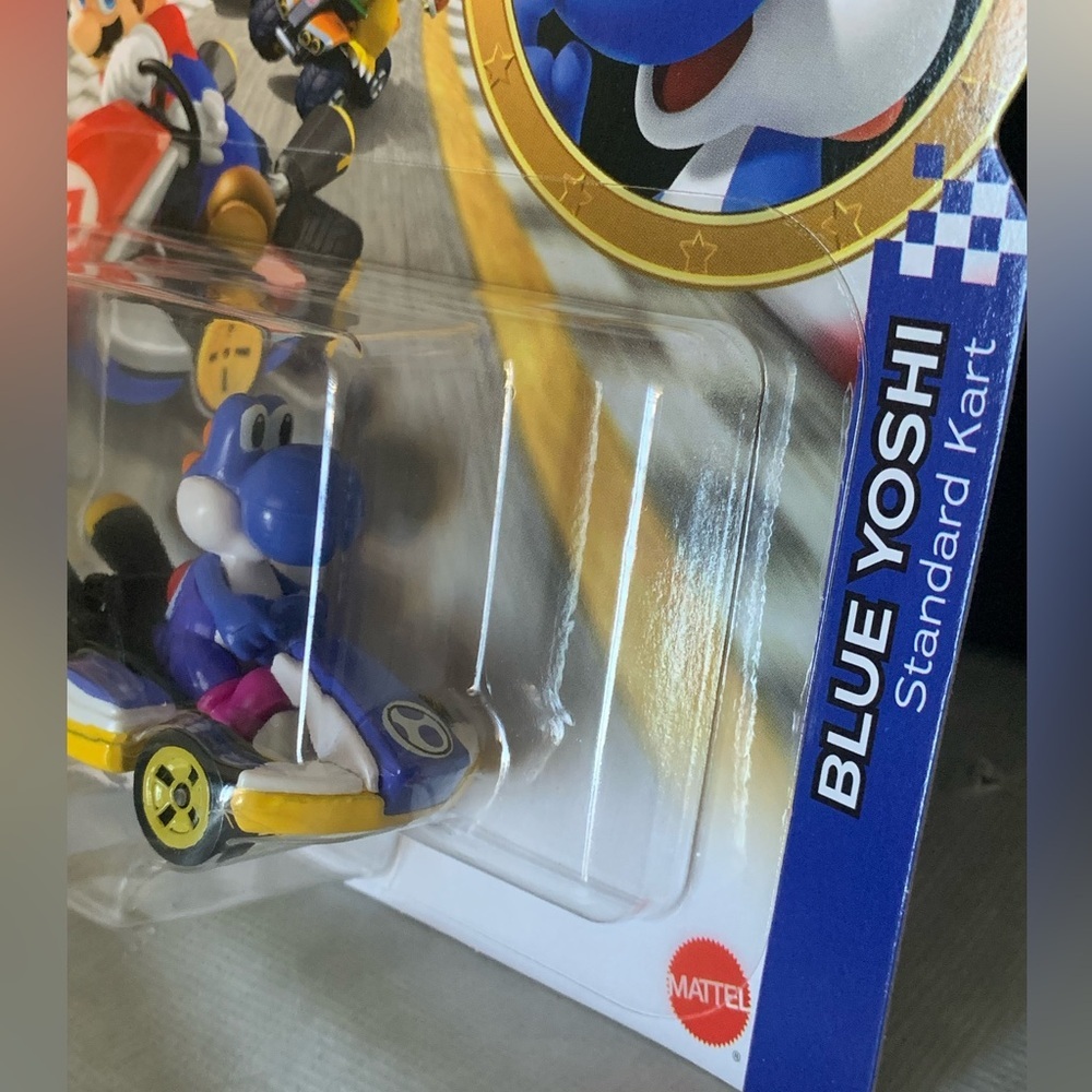 Hot Wheels MARIOKART: TOAD & BLUE YOSHI - Picture 4 of 4